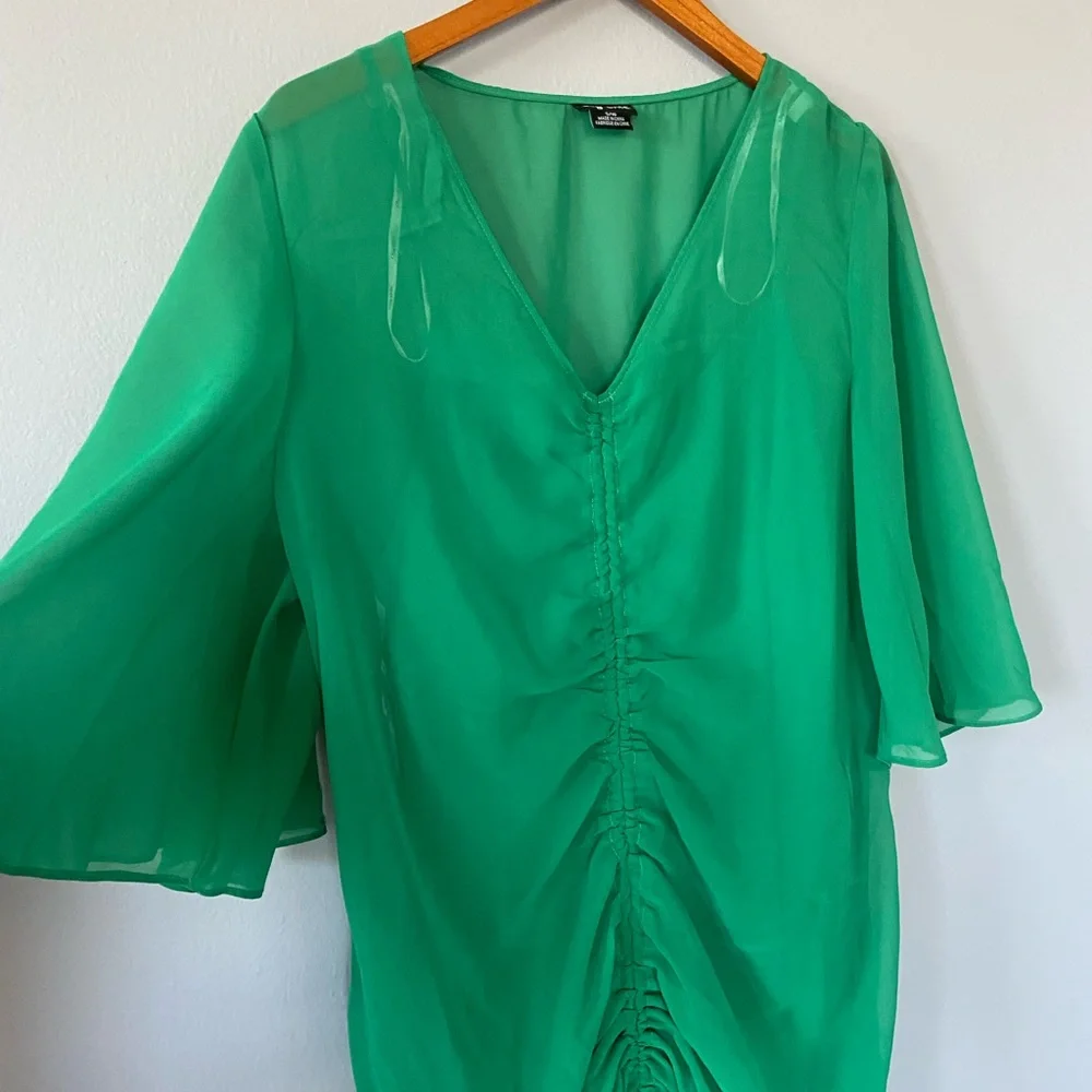 🛑SOLD City Chic Green Cinched Drawn Up Dress - Picture 5 of 11